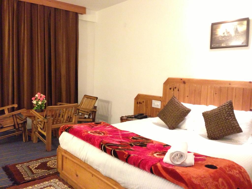 Akash Hills Hotel Manāli Εξωτερικό φωτογραφία