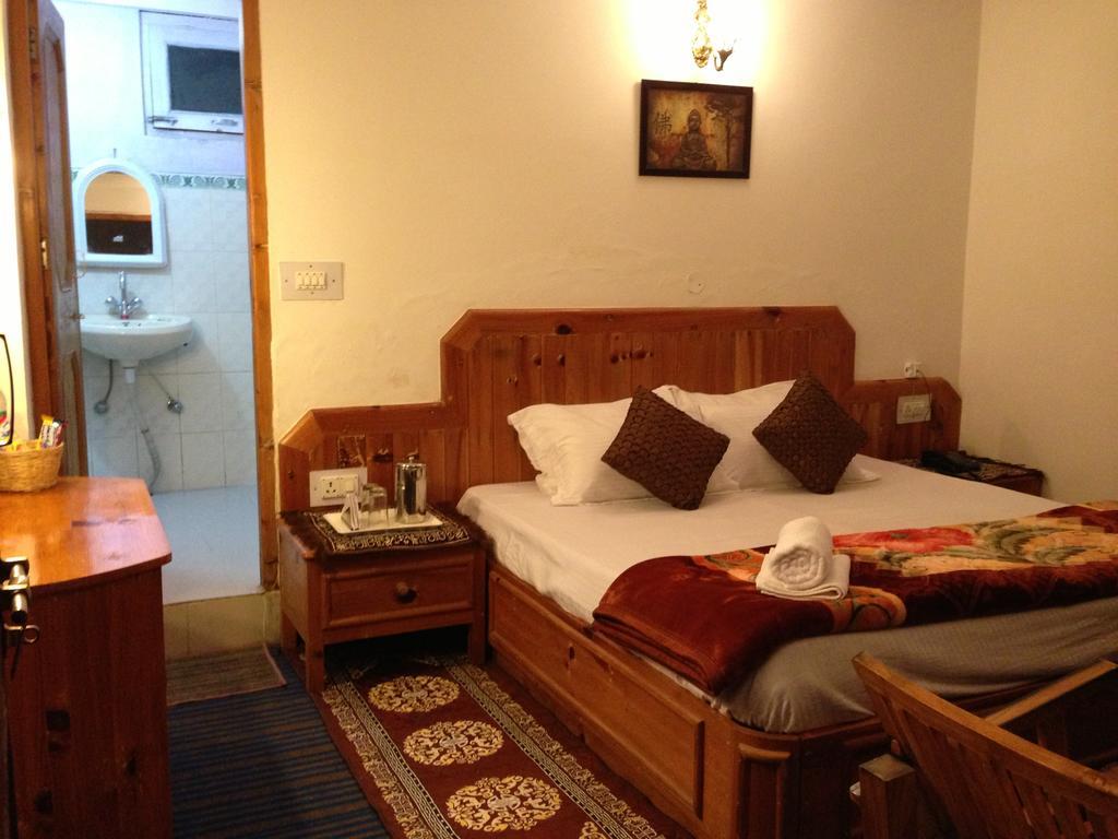 Akash Hills Hotel Manāli Εξωτερικό φωτογραφία