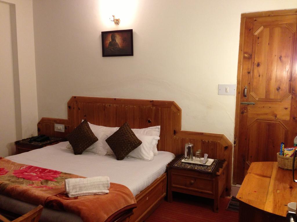 Akash Hills Hotel Manāli Εξωτερικό φωτογραφία
