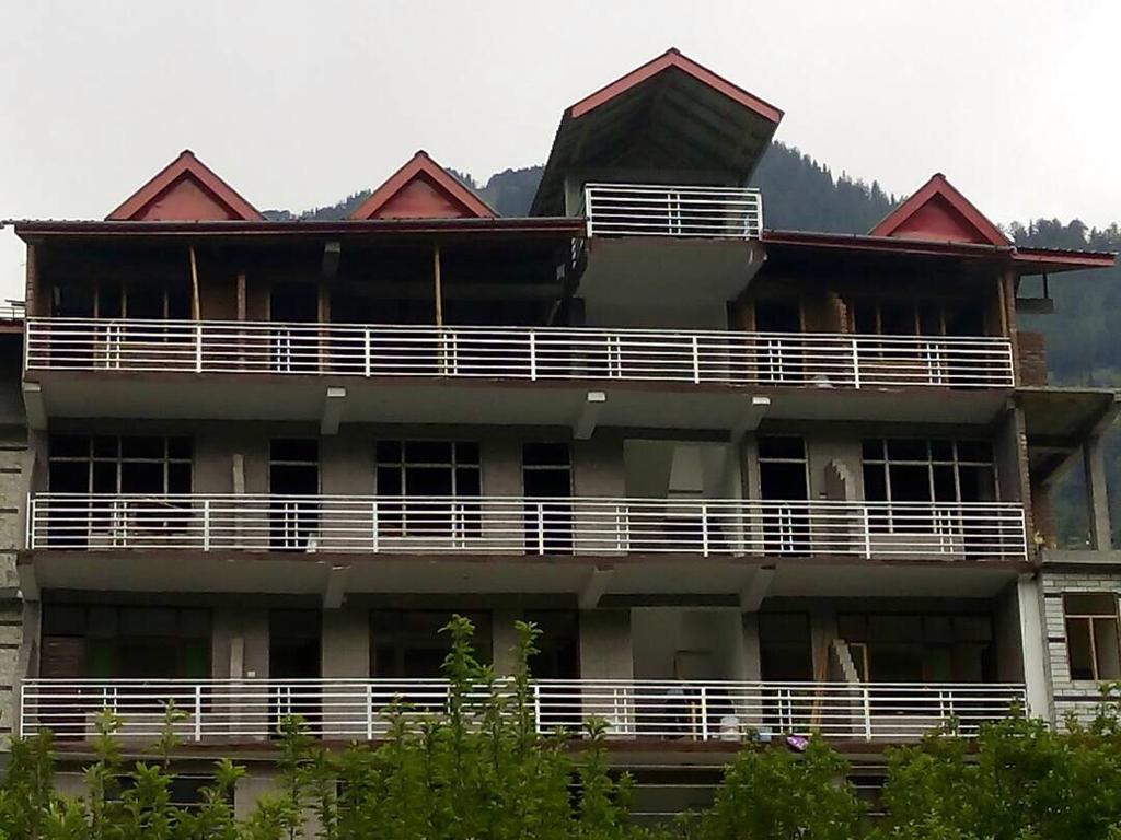 Akash Hills Hotel Manāli Εξωτερικό φωτογραφία